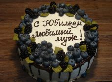 торт на день рождения