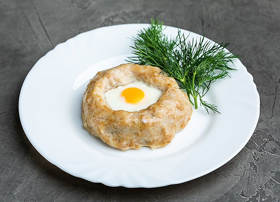 Биточки куриные (гнездышко) 